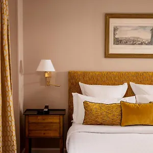 Le Relais Madeleine Париж